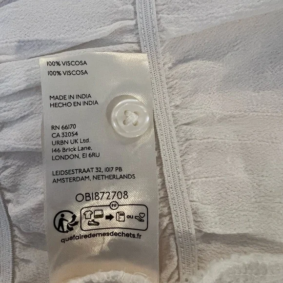 Anthropologie long sleeve shirred Cream Button-Down Shirt - Picture 7 of 8